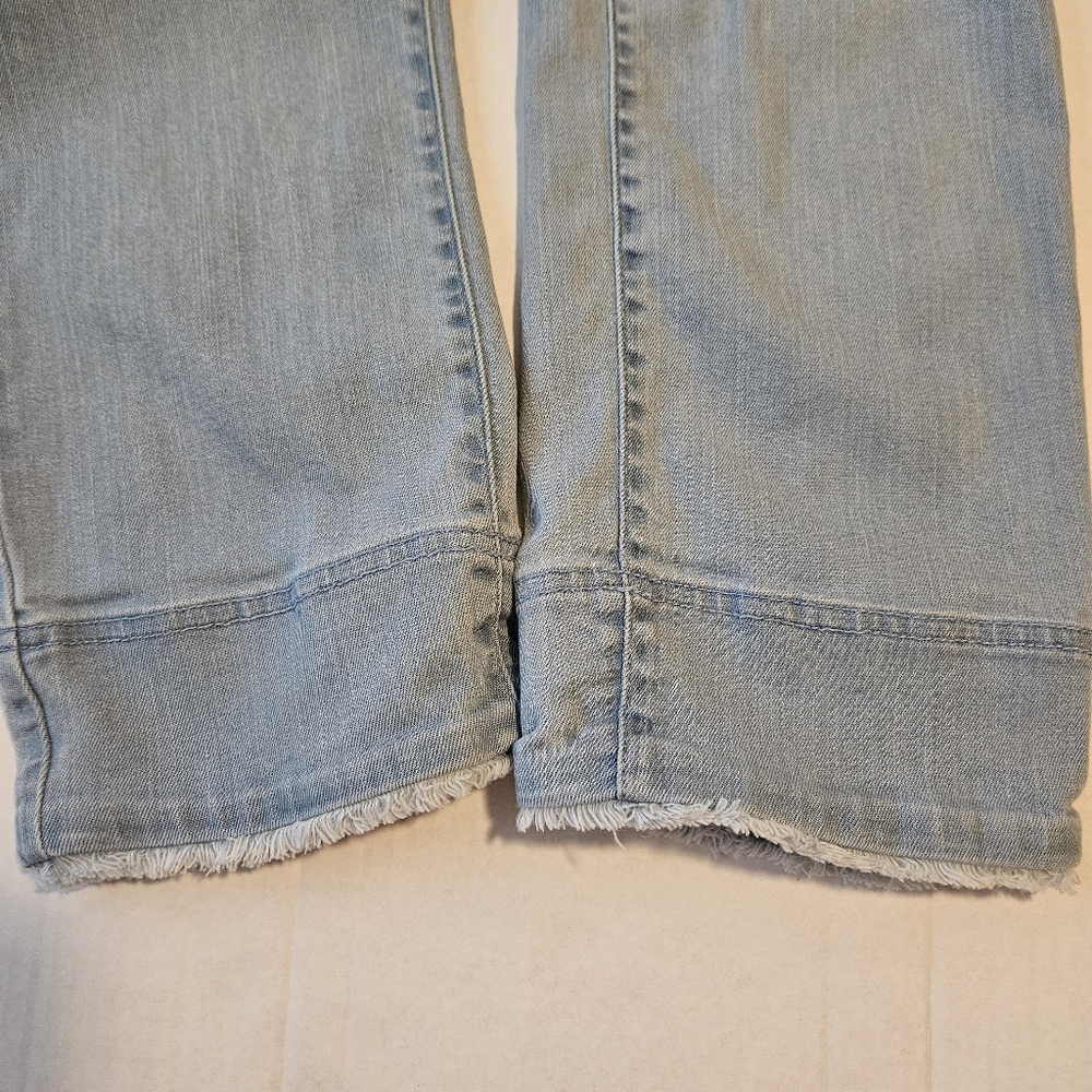 J Jill Authentic Fit crop light stone wash, frayed hem, straight leg, size 12 - Picture 7 of 15